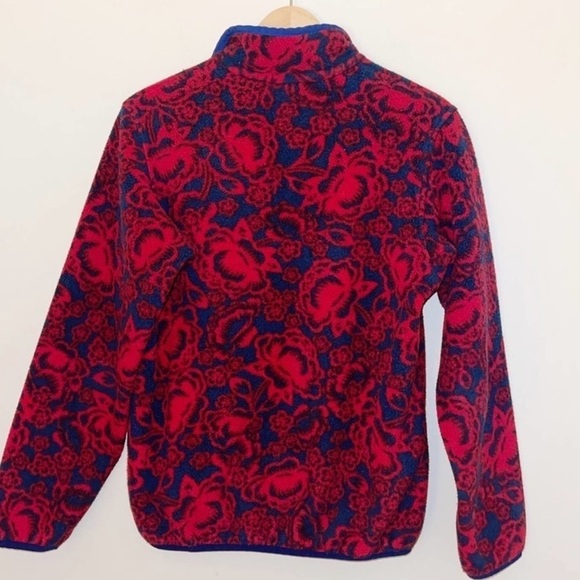 Patagonia RETRO Synchilla Fleece Hawaiian Red Lotus Flower Fleece RARE 🌺 Medium - Picture 3 of 8